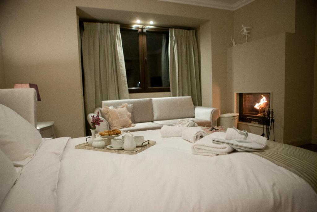 Melies Boutique Hotel Loutraki  Room photo